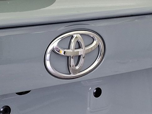 Certified 2022 Toyota RAV4 XLE image 24