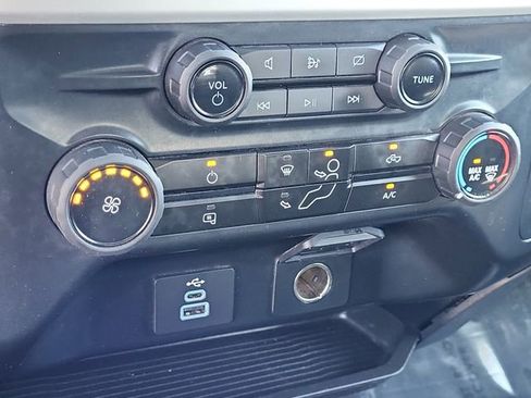 Used 2024 Ford F250 XLT w/ FX4 Off-Road Package image 16