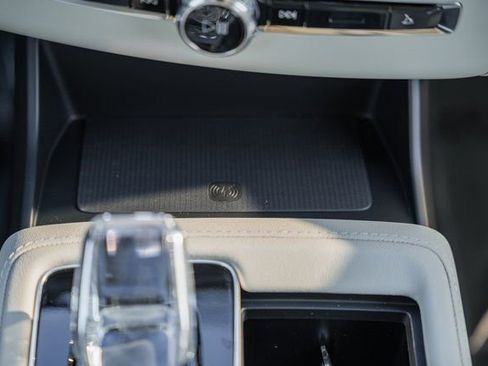 New 2026 Volvo XC90 B6 Ultra w/ Protection Package Premier image 24