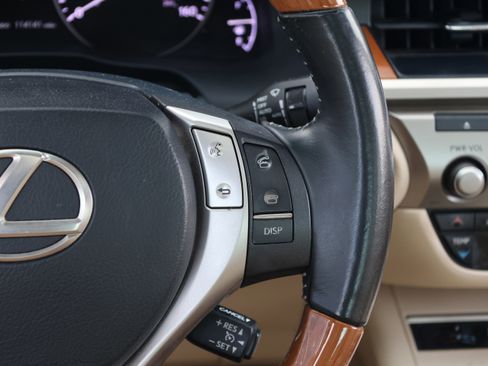 Used 2014 Lexus ES 300h w/ Premium Package w/Bamboo Trim image 22