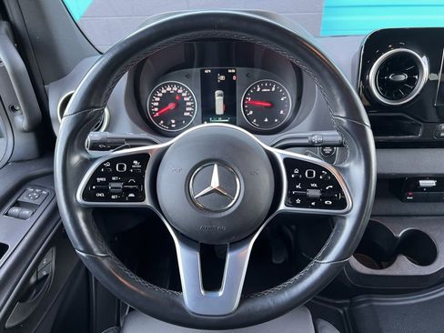 Used 2024 Mercedes-Benz Sprinter 2500 image 29