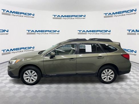 Used 2015 Subaru Outback 2.5i Premium AWD/4WD image 2