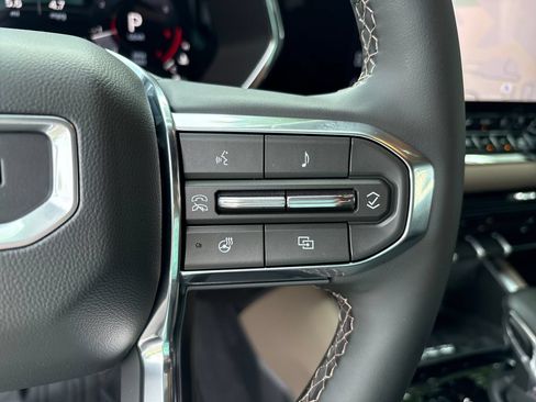 New 2026 GMC Canyon Denali AWD/4WD image 17