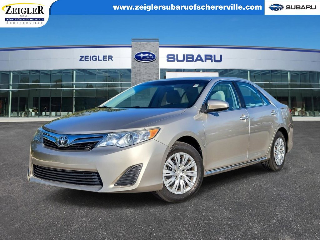 Used 2013 Toyota Camry LE FWD image 1