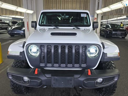 Used 2020 Jeep Gladiator Mojave image 3