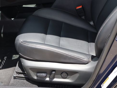 Used 2024 Nissan Rogue SL w/ SL Premium Package FWD image 15