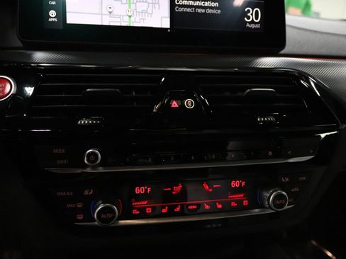 Used 2022 BMW M5 w/ Executive Package image 32