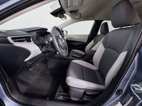 Used 2023 Toyota Corolla LE FWD image 12