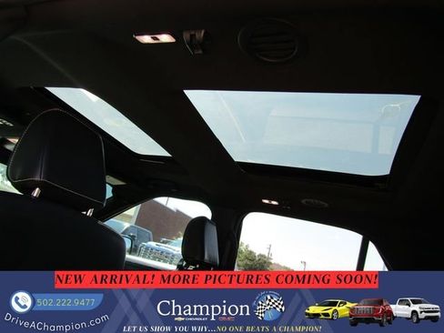 Used 2018 Ford Explorer Platinum AWD/4WD image 8