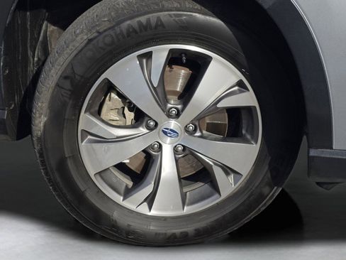 Used 2021 Subaru Ascent Premium w/ Convenience Package image 31