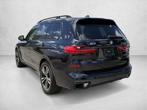 Used 2022 BMW X7 xDrive40i w/ M Sport Package AWD/4WD image 7