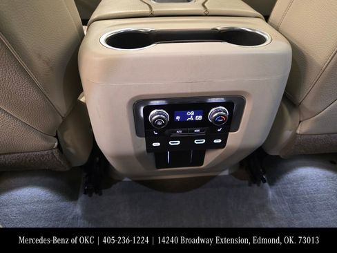 Used 2021 GMC Yukon Denali w/ Denali Premium Package image 18