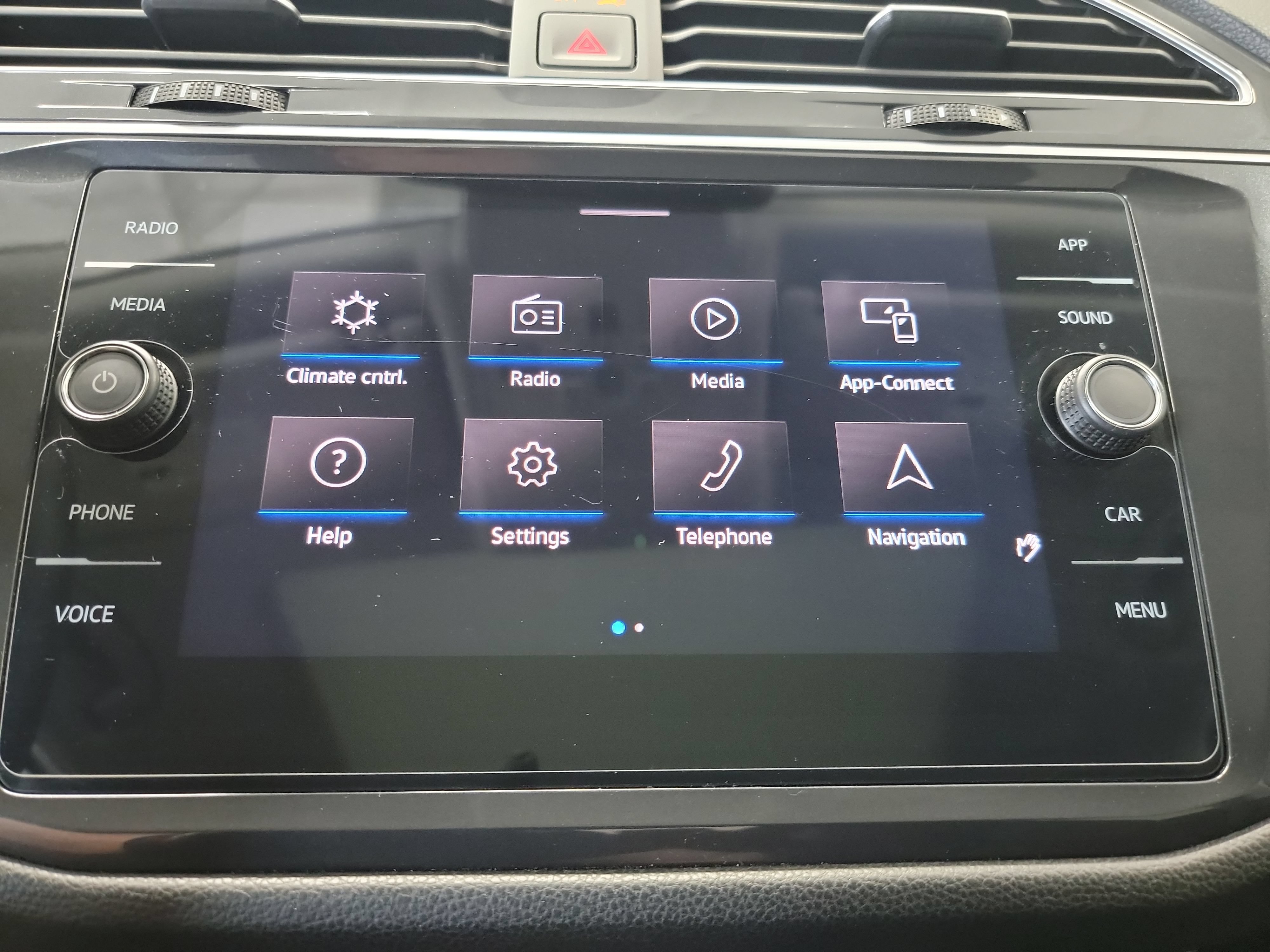 Used 2024 Volkswagen Tiguan SE AWD/4WD image 22
