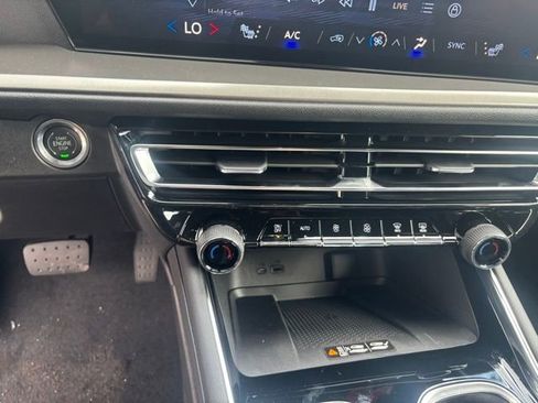 New 2026 Chevrolet Traverse LT w/ Midnight/Sport Edition image 26