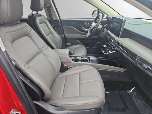 Certified 2024 Lincoln Corsair Reserve w/ Jet Appearance Package image 15