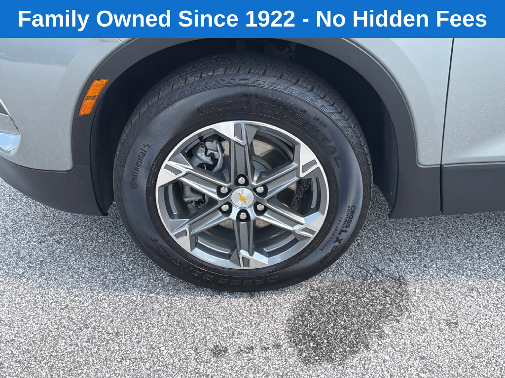 Used 2024 Chevrolet Blazer LT w/ Convenience Package FWD image 11