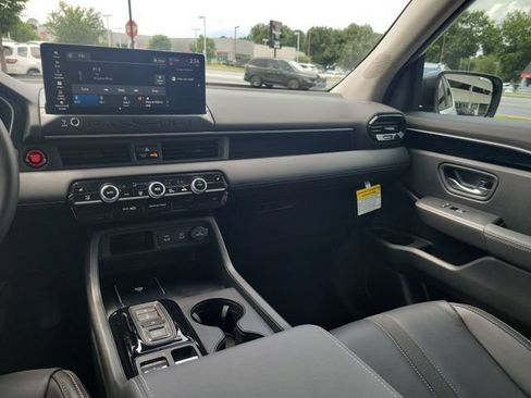 Certified 2026 Honda Passport RTL image 30