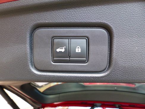 Used 2022 Nissan Pathfinder Platinum w/ Cargo Package image 43