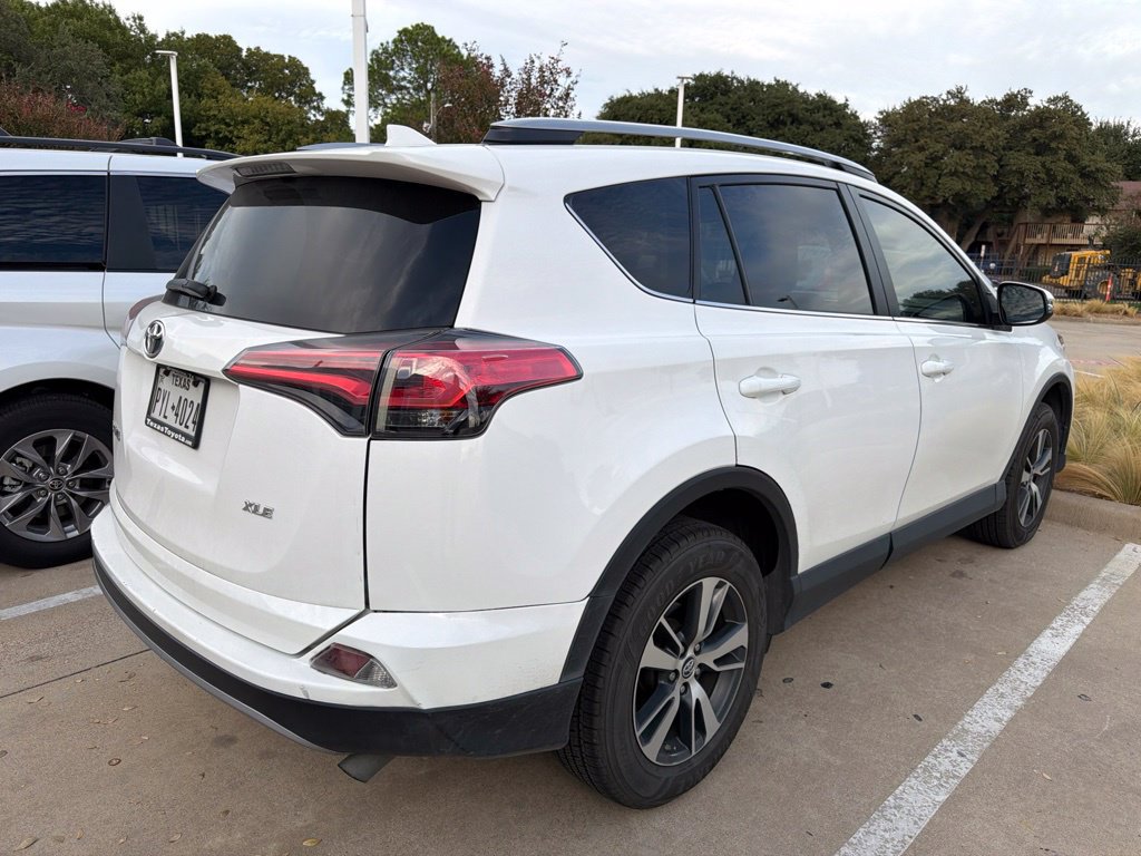 Used 2018 Toyota RAV4 XLE w/ Plus Extra Value Package FWD image 12