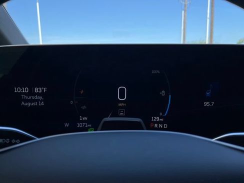 Certified 2025 Cadillac Optiq Luxury 1 AWD/4WD image 11
