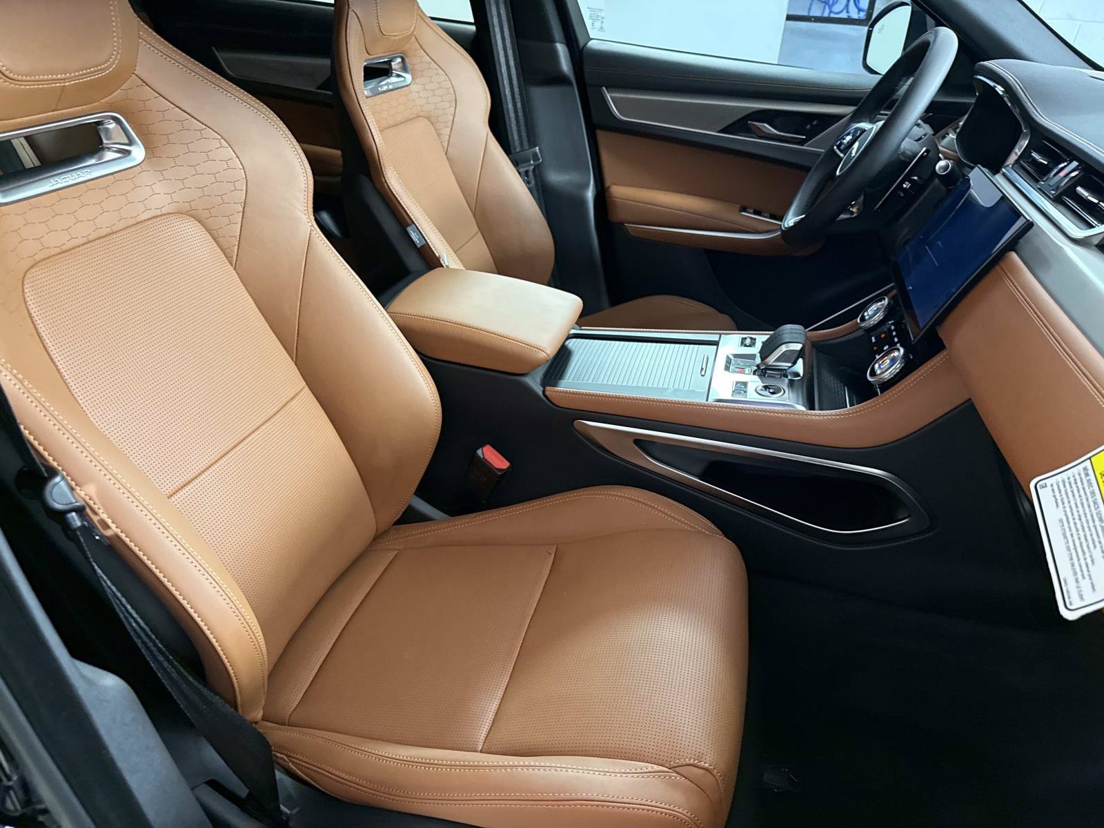 New 2026 Jaguar F-PACE R-Dynamic S AWD/4WD image 10