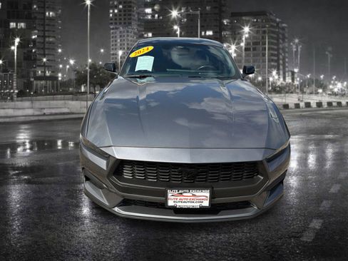 Used 2024 Ford Mustang Premium RWD image 9