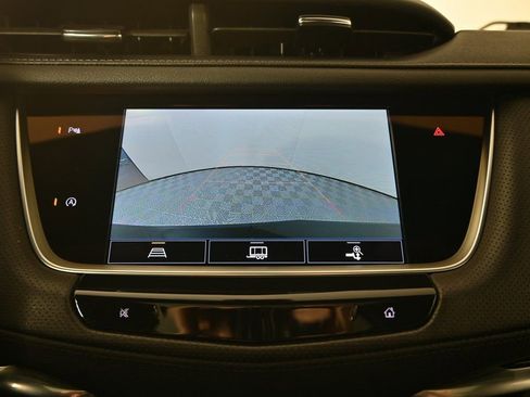 Used 2022 Cadillac XT5 Premium Luxury image 30