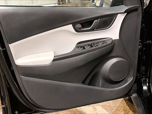 Used 2023 Hyundai Kona SEL image 20