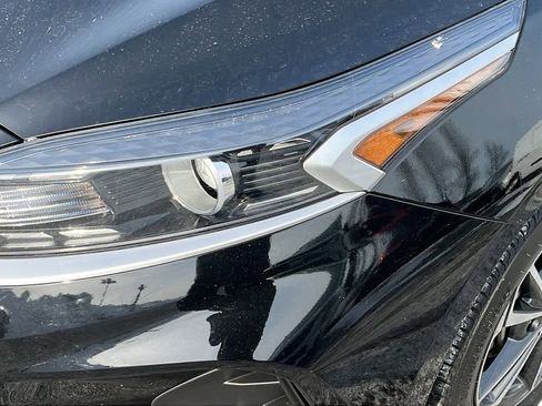 Used 2023 Kia Forte LXS image 7