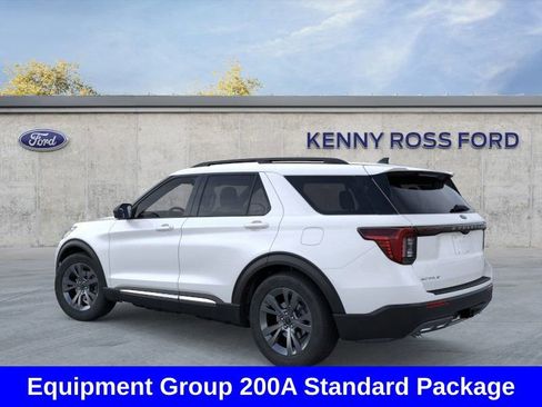 New 2025 Ford Explorer Active w/ Active Comfort Package image 4