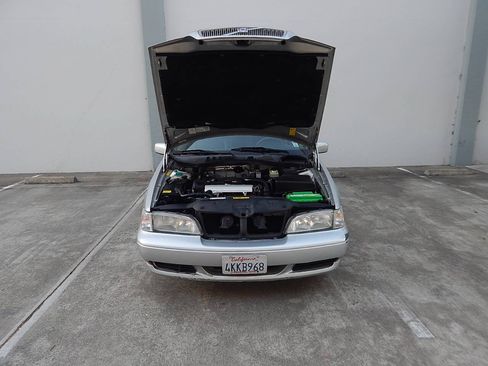 Used 2000 Volvo V70 GLT FWD image 33