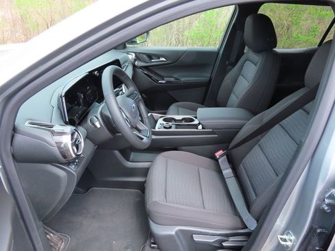 New 2026 Chevrolet Equinox LT w/ Midnight Edition AWD/4WD image 19