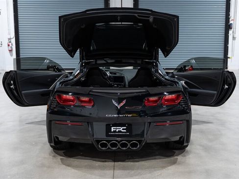 Used 2017 Chevrolet Corvette Stingray Coupe w/ Battery Protection Package RWD image 42