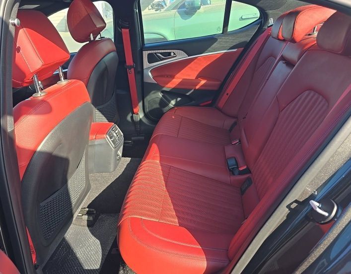 Used 2023 Genesis G70 2.0T w/ Sport Prestige Package RWD image 2