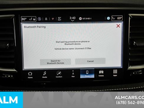 Used 2024 Chrysler Pacifica Select image 36