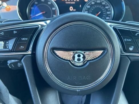 Used 2018 Bentley Bentayga image 9
