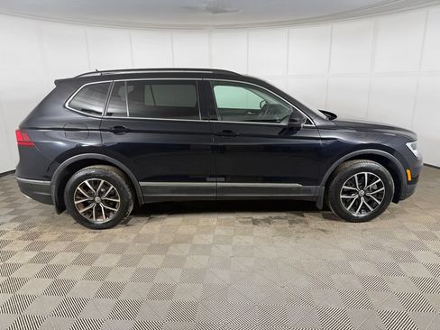 Used 2021 Volkswagen Tiguan SE w/ Panoramic Sunroof Package AWD/4WD image 14