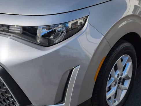 Certified 2025 Kia Soul S FWD image 9