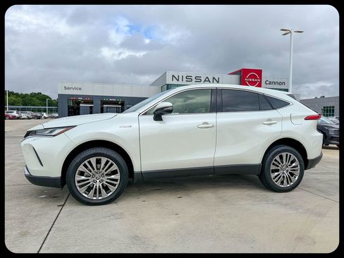 Used 2021 Toyota Venza Limited w/ Advanced Technology Package AWD/4WD image 21