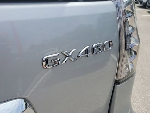 Used 2014 Lexus GX 460 w/ Premium Package AWD/4WD image 8