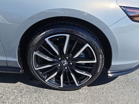 Certified 2025 Honda Accord Touring image 11