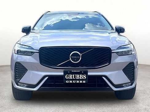 Used 2026 Volvo XC60 B5 Plus AWD/4WD image 4