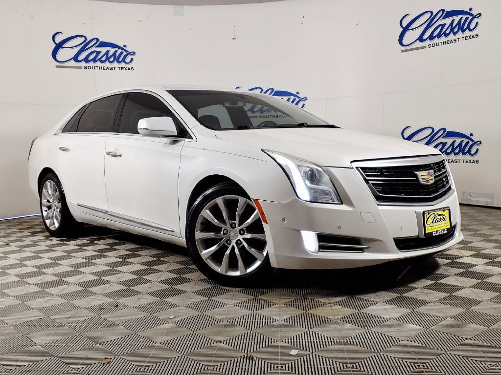 Used 2017 Cadillac XTS Luxury FWD image 1
