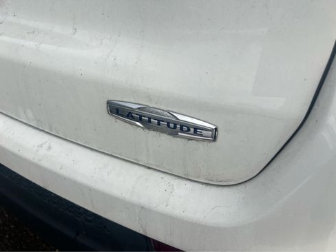 Used 2019 Jeep Compass Latitude w/ Cold Weather Group image 20