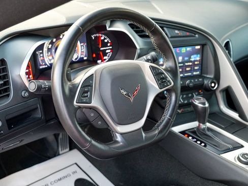 Used 2016 Chevrolet Corvette Stingray Coupe RWD image 23