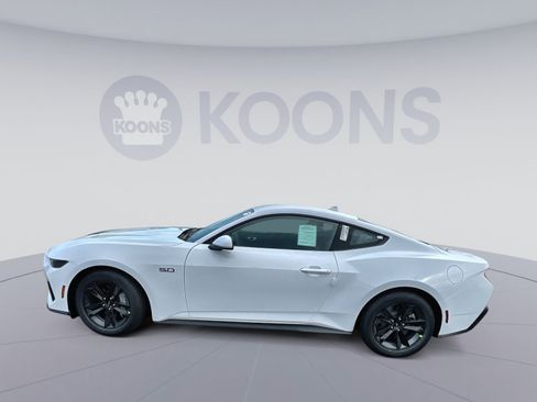 New 2026 Ford Mustang GT image 2