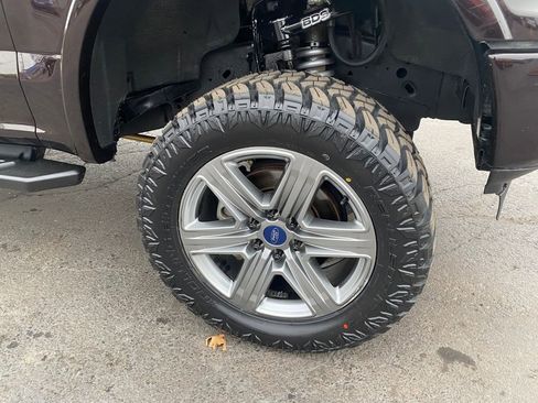 Used 2018 Ford F150 XLT w/ Equipment Group 302A Luxury image 32