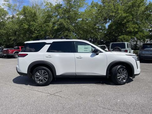 New 2026 Nissan Pathfinder SV FWD image 2
