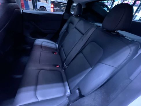 Used 2024 Tesla Model Y Long Range image 35