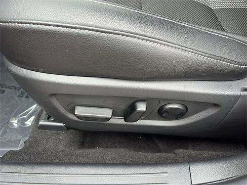 Certified 2025 MAZDA CX-50 AWD 2.5 S w/ Preferred Package image 12